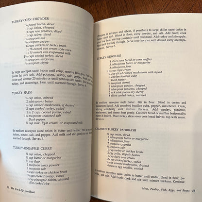 THE USE-IT-UP COOKBOOK (1979) by Lois Carlson Willand  (signed by author) Using Perishable Foods